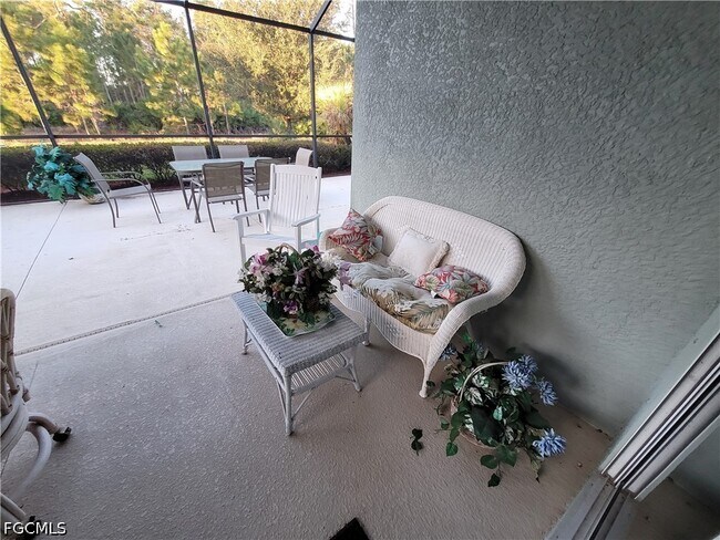 Foto del edificio - 10714 Cetrella Dr