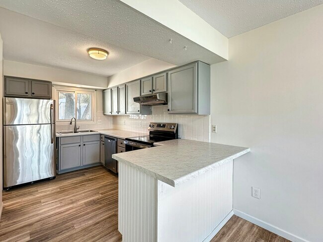 Foto del edificio - 607 E Burnsville Pkwy