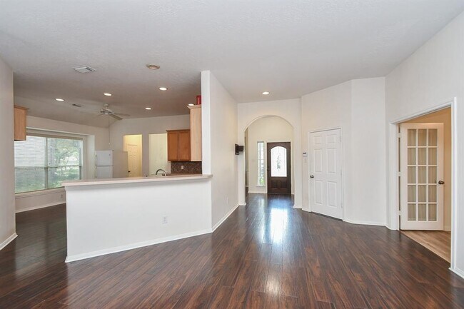 Building Photo - 5822 Windy Knoll Ln