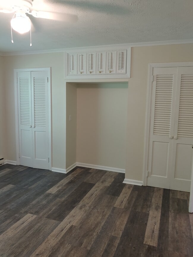 Building Photo - 613 Garfield Ave