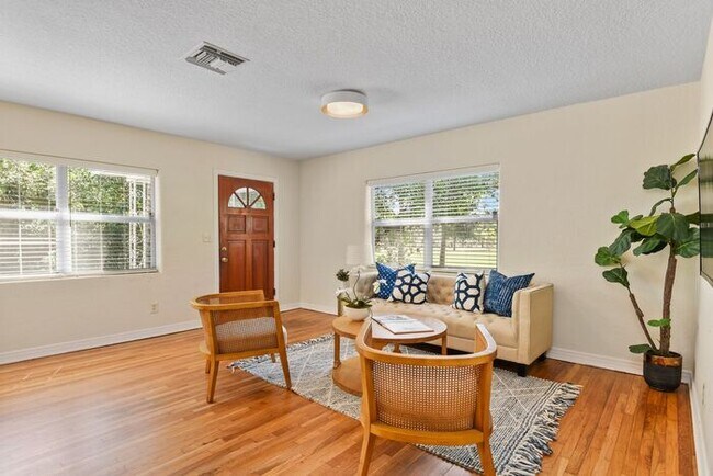Foto del edificio - Charming bungalow in Winter Park