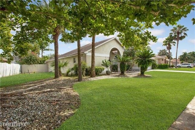 Building Photo - 4 br, 2 bath House - 2214 Blossomwood Dr