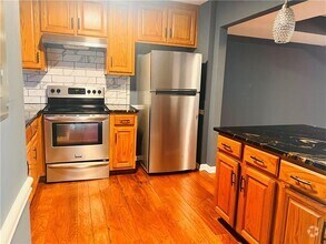 Building Photo - 1786 Twin Brooks Dr SE