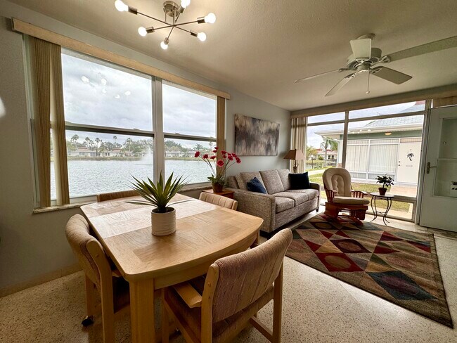 Building Photo - 4356 Tahitian Gardens Cir