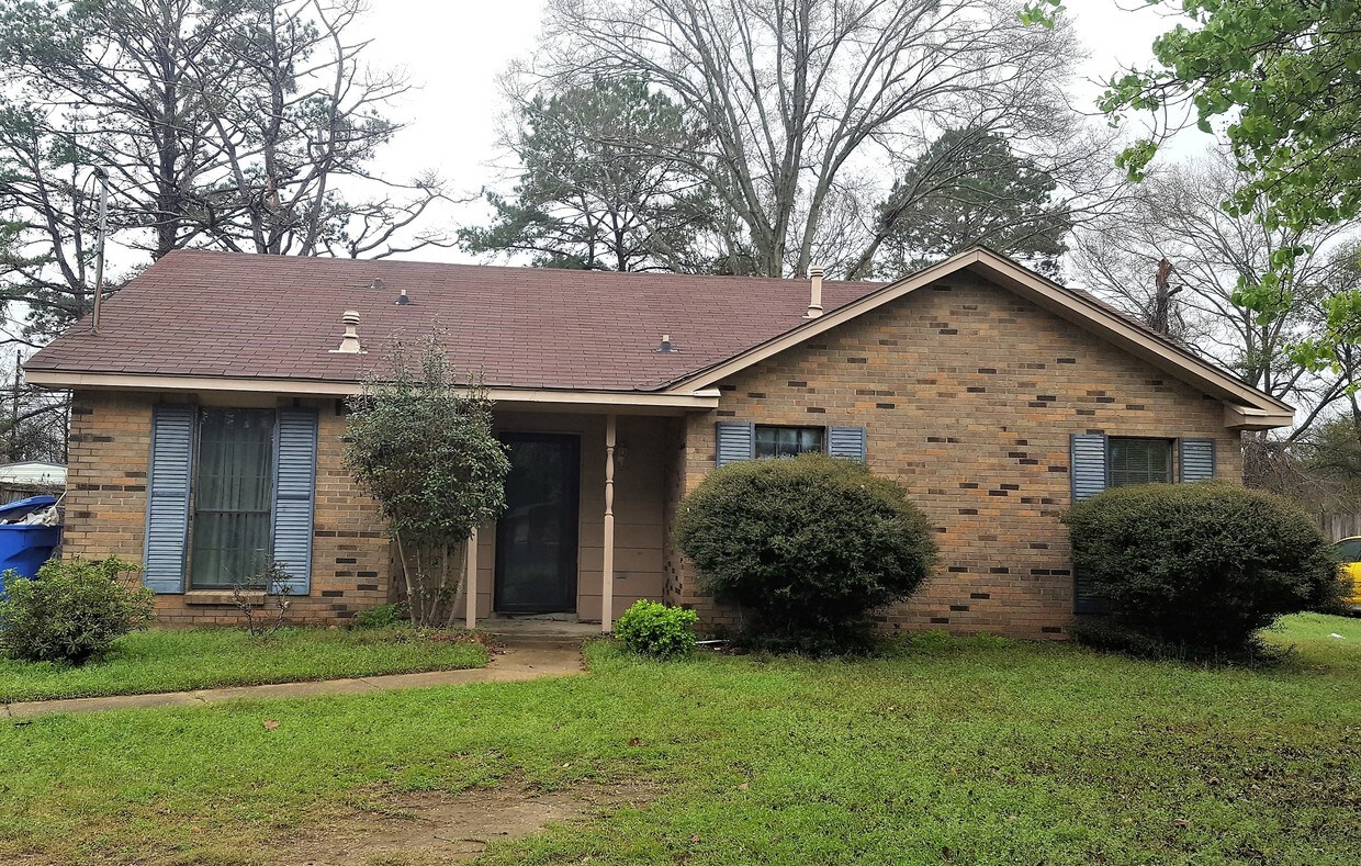 803 Cobblestone Curve, Prattville, AL 36067 House Rental in