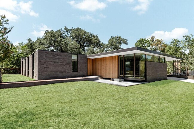 Building Photo - 1206 Garner Ave