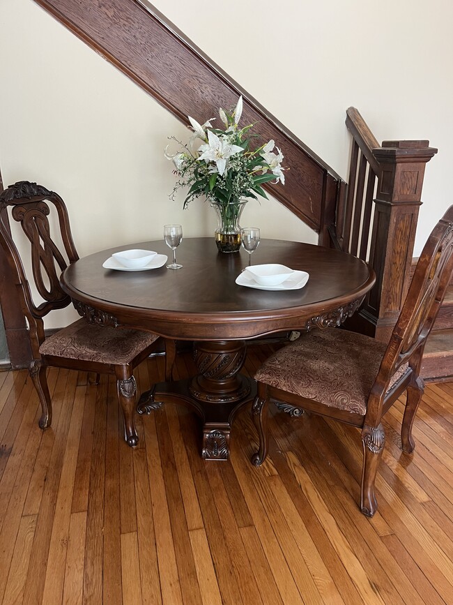 Dining Table - 1602 Memorial Ave SW