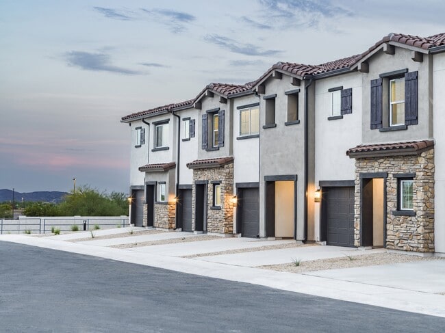 Welcome to your new home at Aster Ridge, where modern design meets desert beauty. - Amavi Aster Ridge