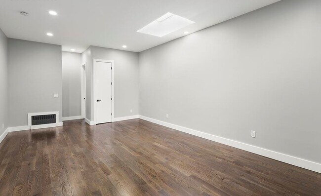 Building Photo - 1562 St Marks Ave