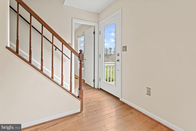 Building Photo - 10610 High Beach Ct