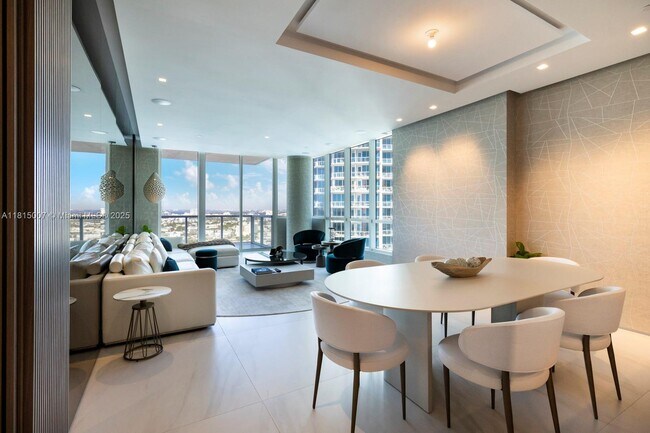 Foto del edificio - 100 South Pointe Dr