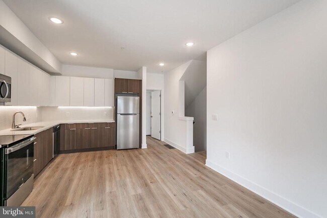 Foto del edificio - 4324 Lancaster Ave