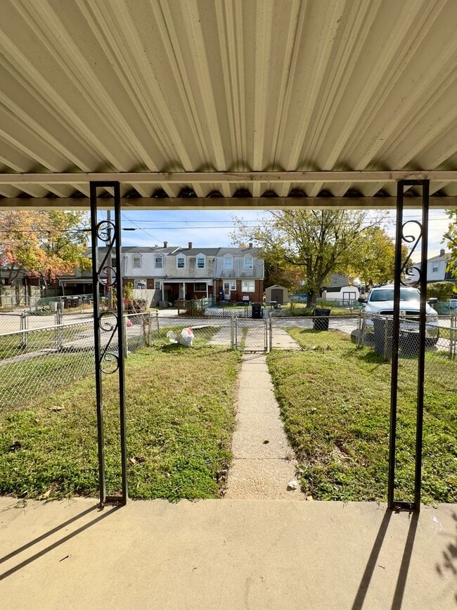 Building Photo - Charming 3 Bedroom/ 1 Bathroom in Dundalk,...