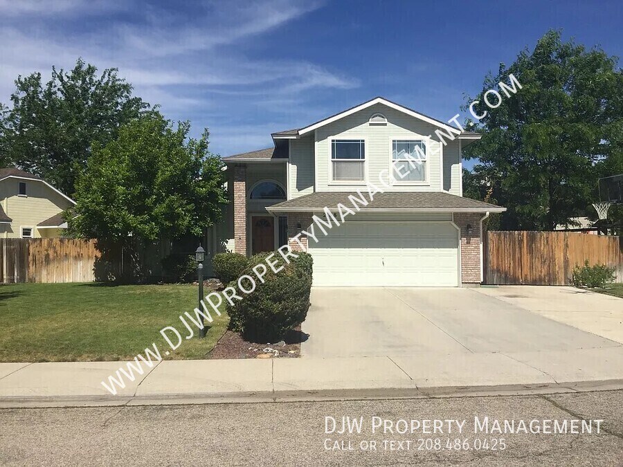 Primary Photo - 2168 N Fastwater Ave