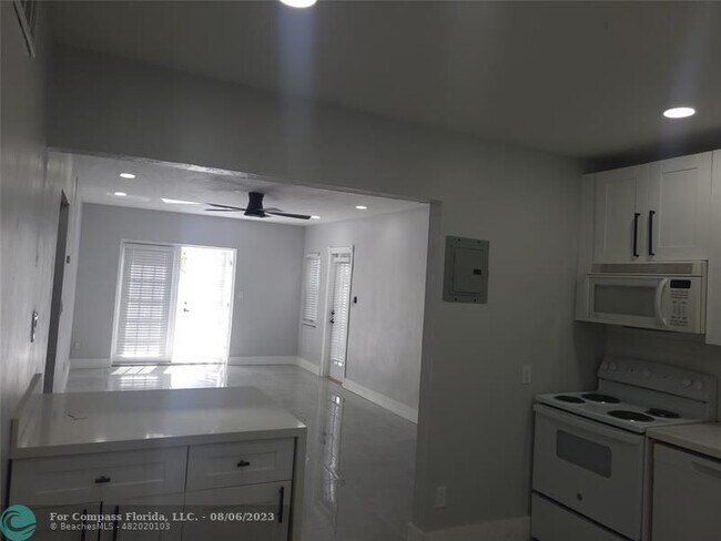 Foto del edificio - 1109 NE 1st St
