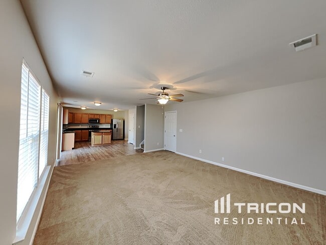 Building Photo - 543 Silver Spoon Ln