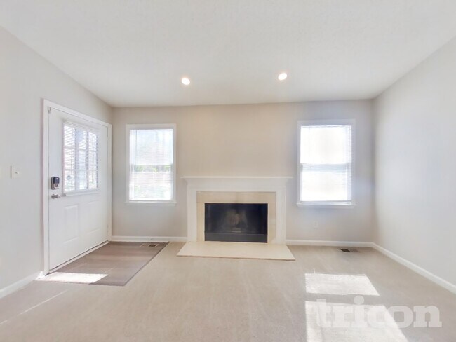 Building Photo - 449 Justins Crossing