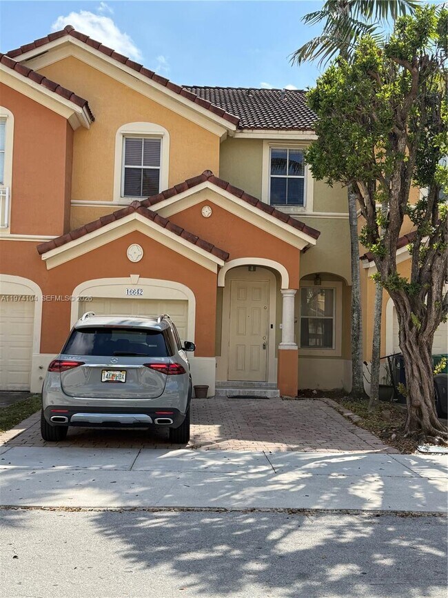 Building Photo - 16642 SW 79th Way