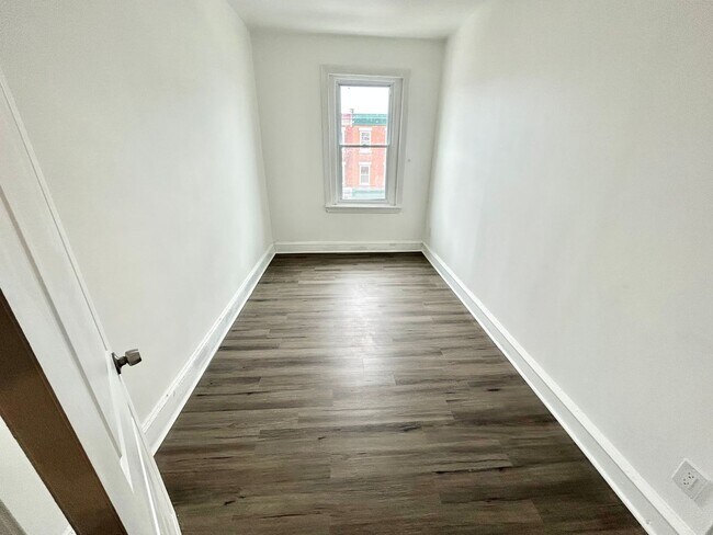 Foto del edificio - 2 Bedroom Apartment