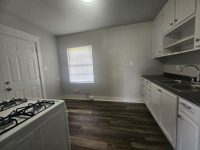 Foto del edificio - 1311 Fred St