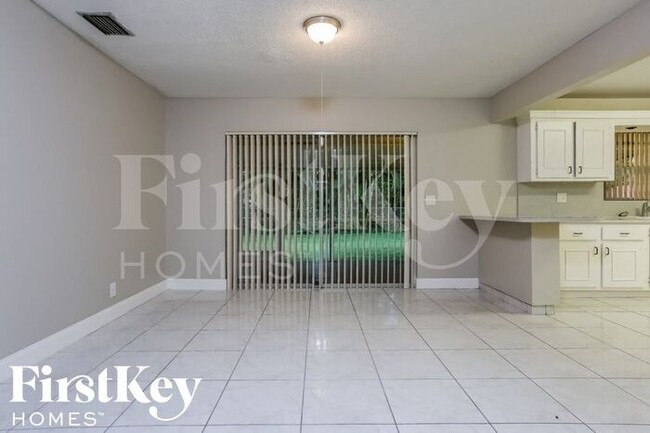 Foto del edificio - 3166 NW 69th Ct