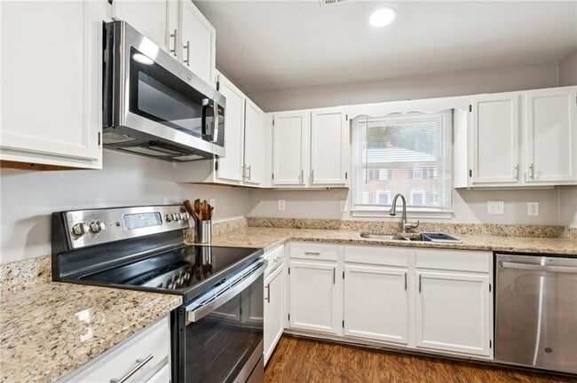 Foto del edificio - 2926 Webb Bridge Rd