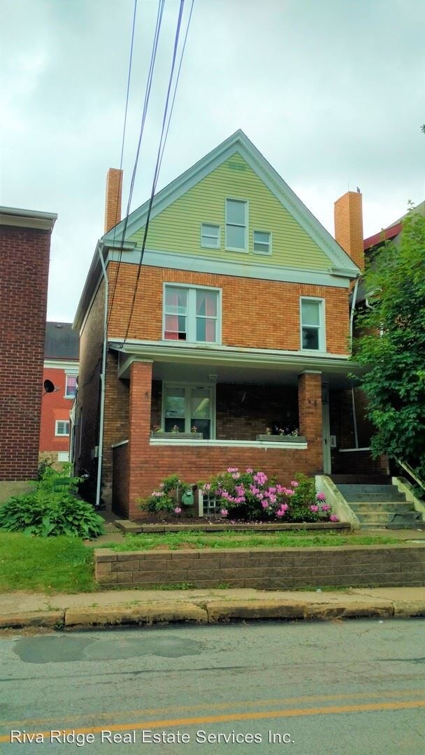 Building Photo - 1210 Maple Ave