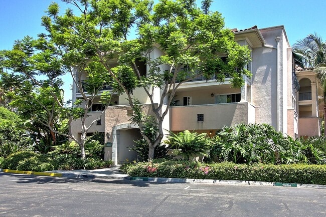 Building Photo - Be one of the elated residents of this one...