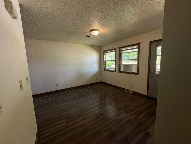 Interior Photo - Jefferson Street Apartments