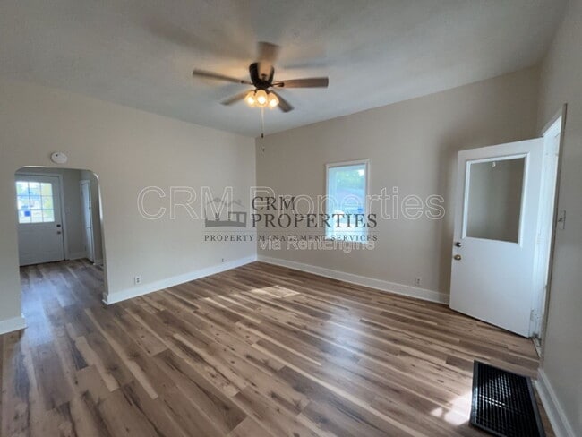 Building Photo - 1530 S Union St