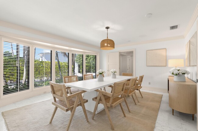 Foto del edificio - 1435 N Ocean Way