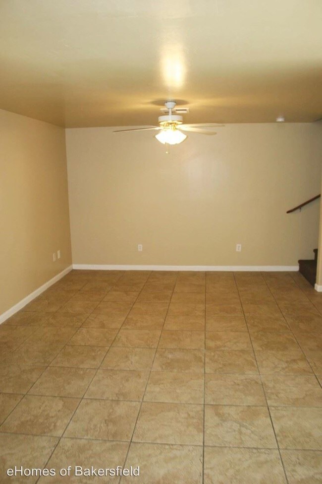 Building Photo - 713 L St