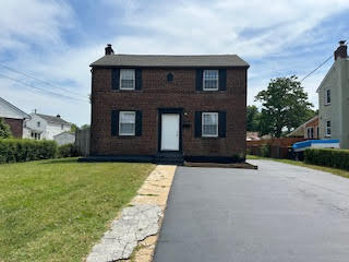 Primary Photo - 176 Riverview Dr