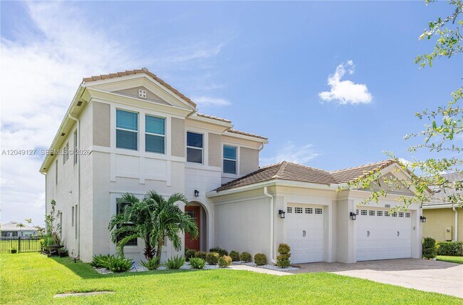 Foto del edificio - 5850 Whippoorwill Cir