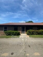 Building Photo - 311 Sunset Dr