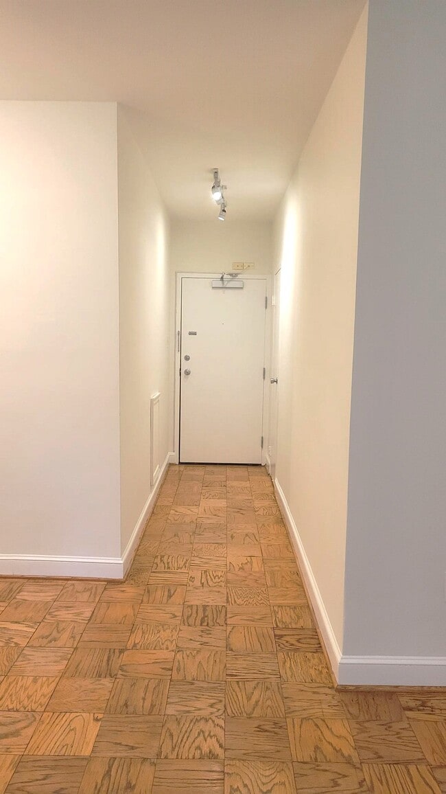 Building Photo - 2755 Ordway St NW