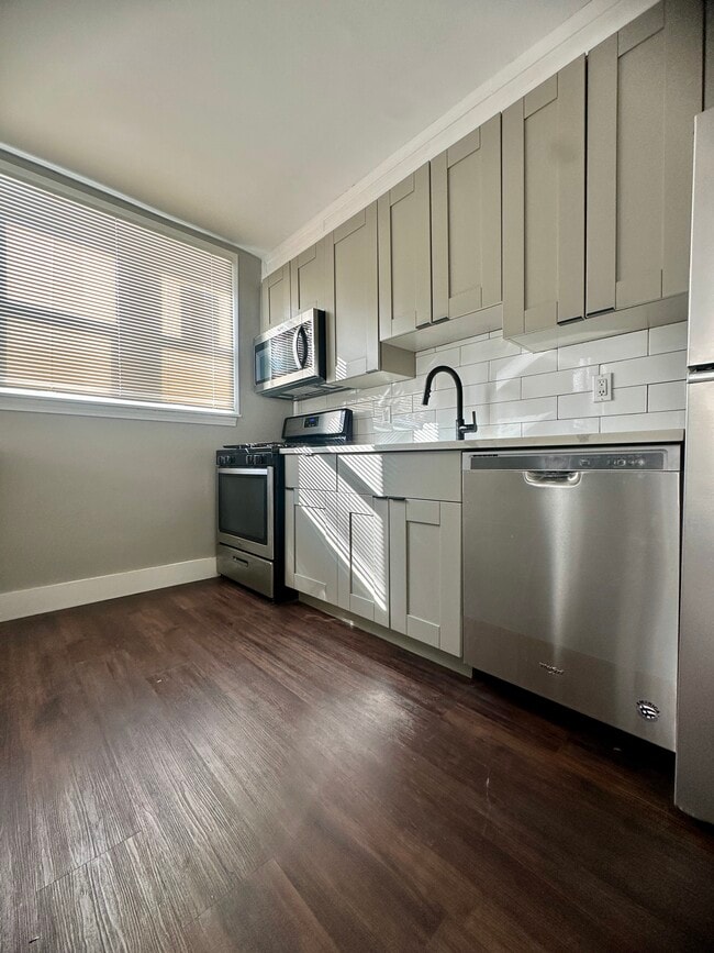 Foto del edificio - 1321 E Johnson St