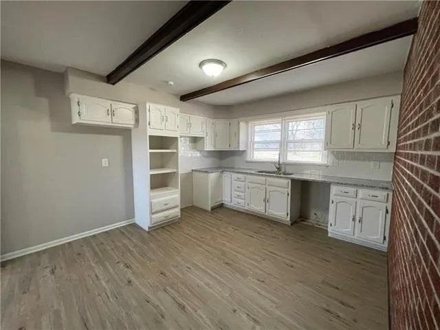 Foto del edificio - 10623 Palmer Ave