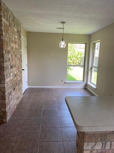 Building Photo - 523 Gleneagles Dr