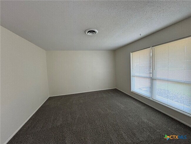Foto del edificio - 107 Yorkshire Ln