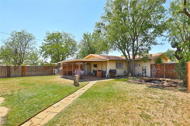 Building Photo - 2518 Bennett Dr