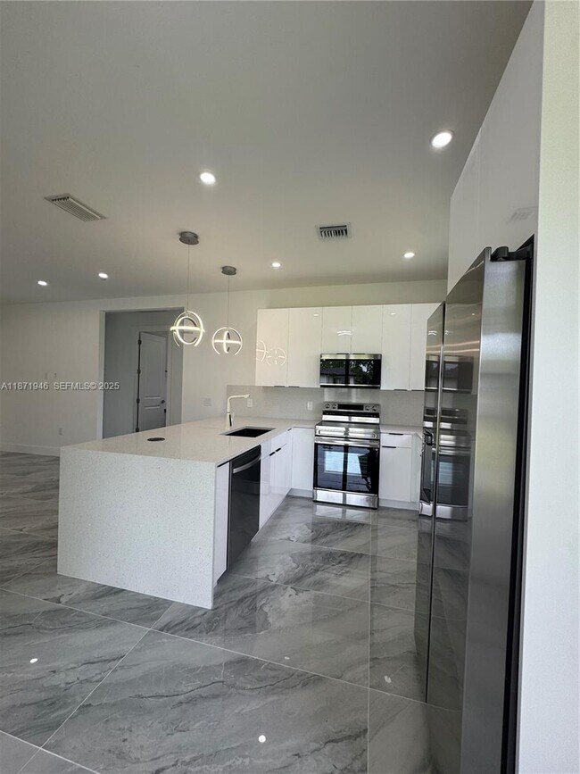 Foto del edificio - 1403 Unice Ave N