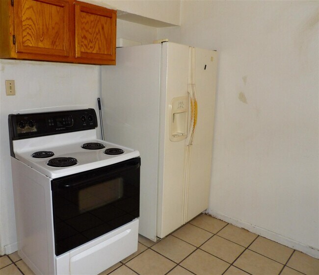 Foto del edificio - 2341 NW Bell Ave