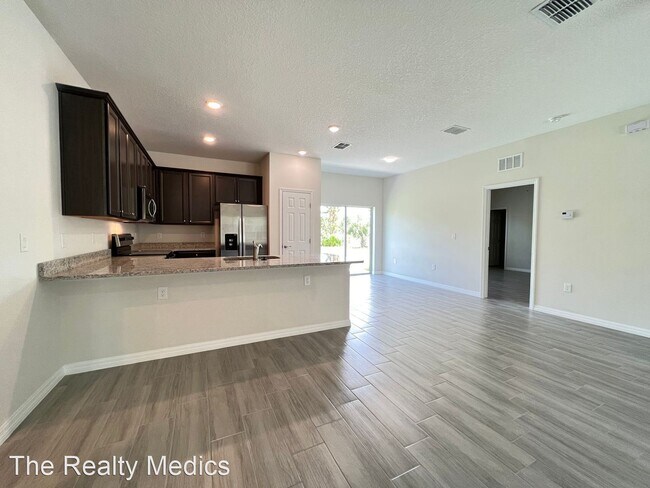 Foto del edificio - 3 br, 2 bath House - 1351 Washburn St SE