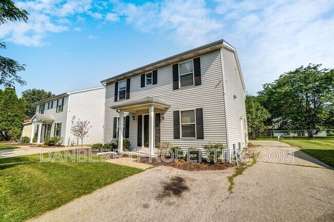 Foto del edificio - 3612 Willow Run Dr