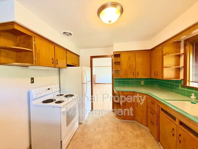 Foto del edificio - 4215 NW Lavina St