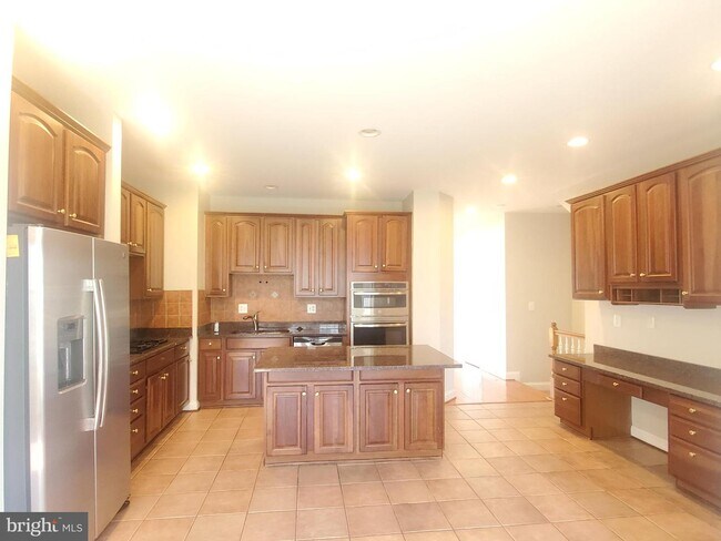 Building Photo - 6908 Witton Cir