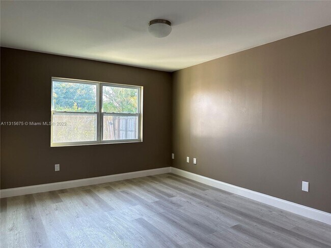 Foto del edificio - 7461 SW 132nd Ave
