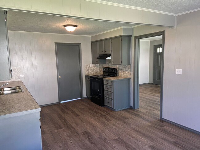 Foto del edificio - Remodeled Unit Available Now!