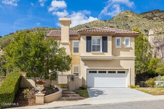 Building Photo - 6103 Deerhill Rd